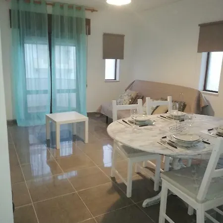 Olhos-D'Agua Apartamento Estrela Do Mar Apartment *